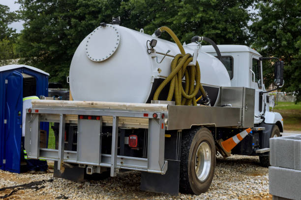 Best Porta potty delivery and setup  in Lorain, OH